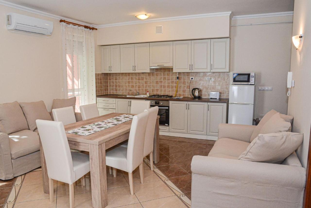 Apartman Otto Hajdúszoboszló Esterno foto