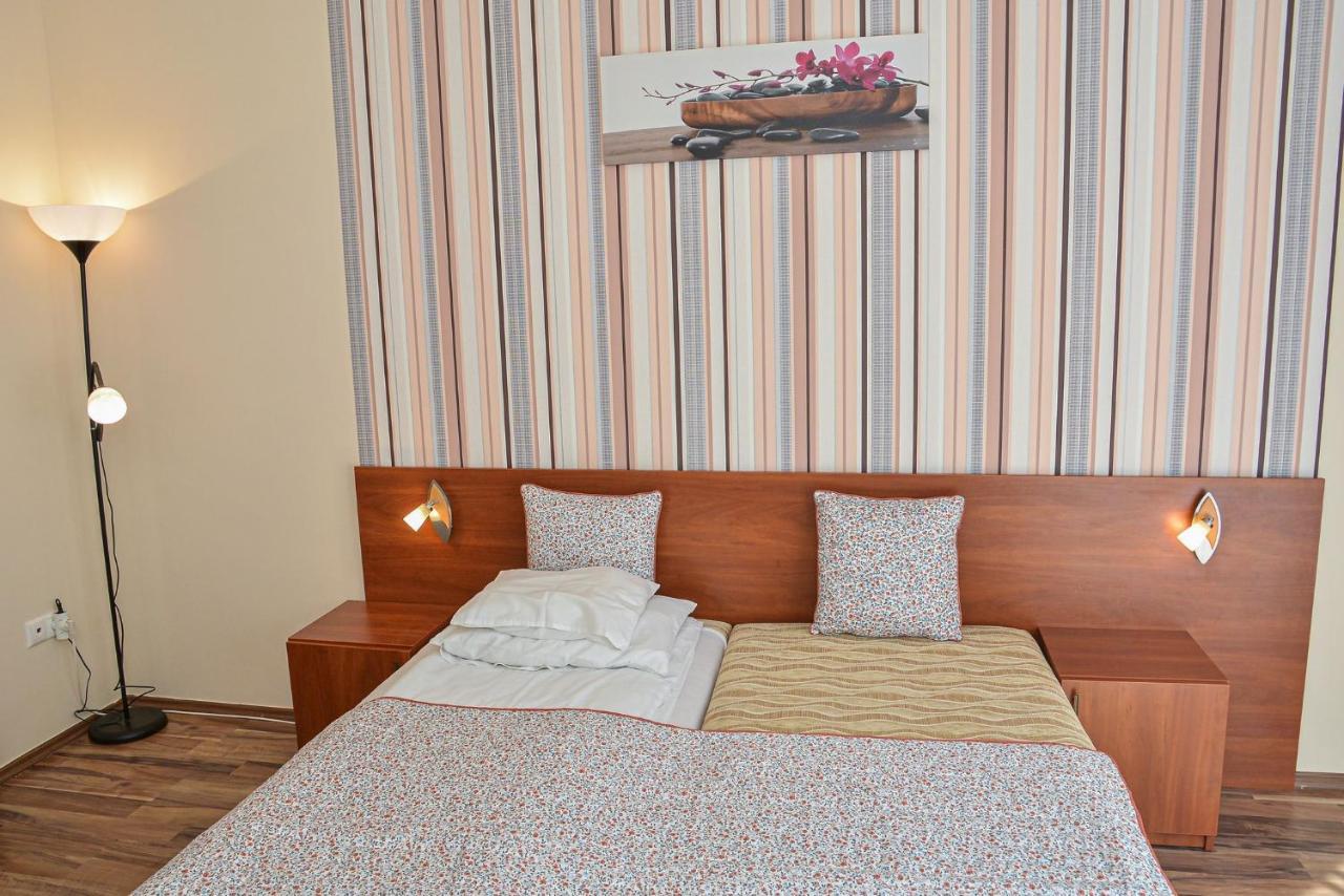 Apartman Otto Hajdúszoboszló Esterno foto